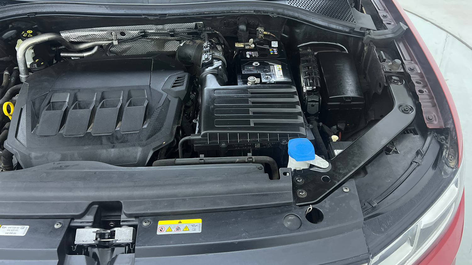 Used 2022 Volkswagen Tiguan Elegance 2.0 TSI DSG Petrol Automatic engine ENGINE LEFT SIDE VIEW