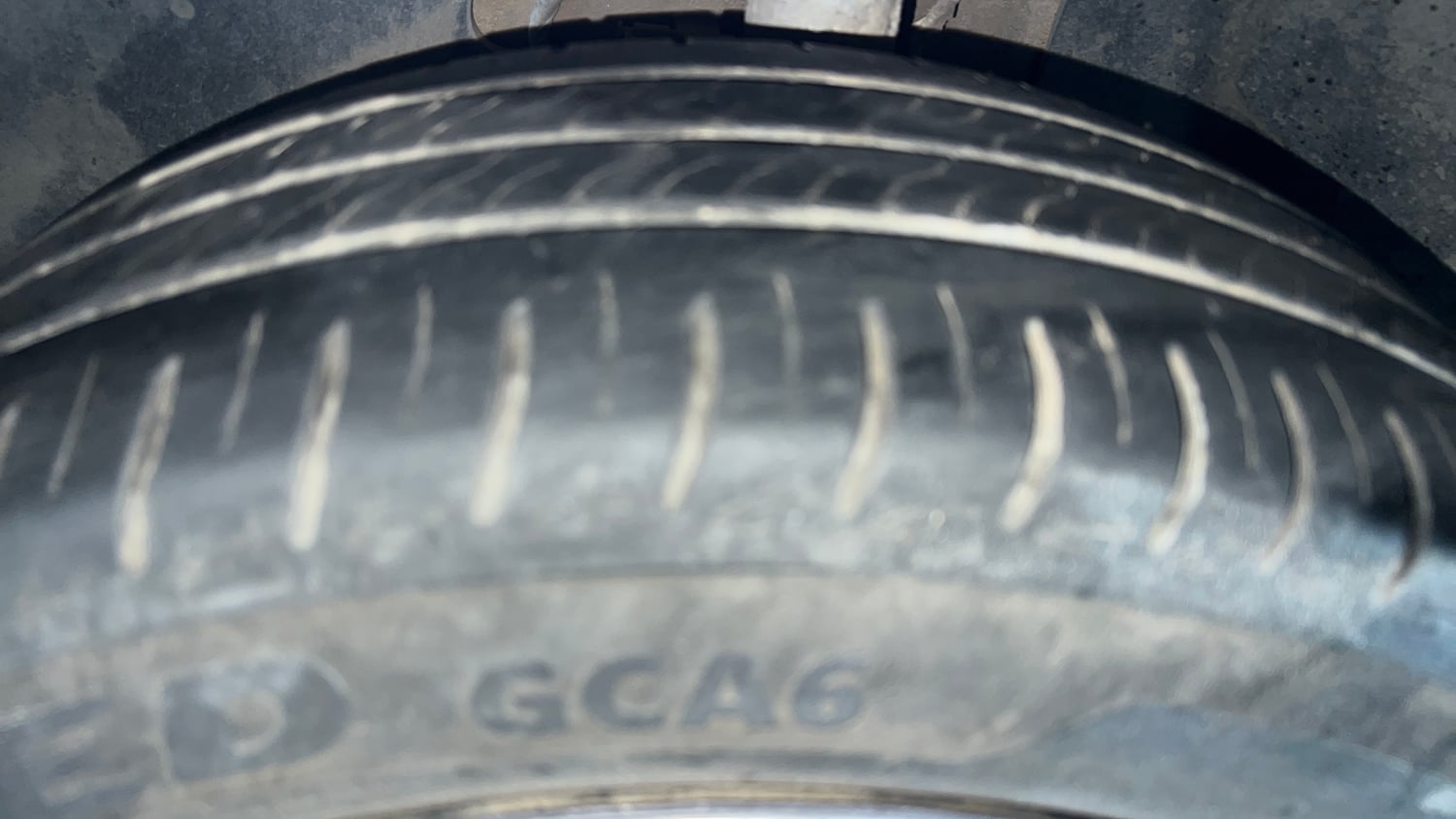 Used 2023 Tata Altroz XM Plus Petrol Petrol Manual tyres LEFT FRONT TYRE TREAD VIEW