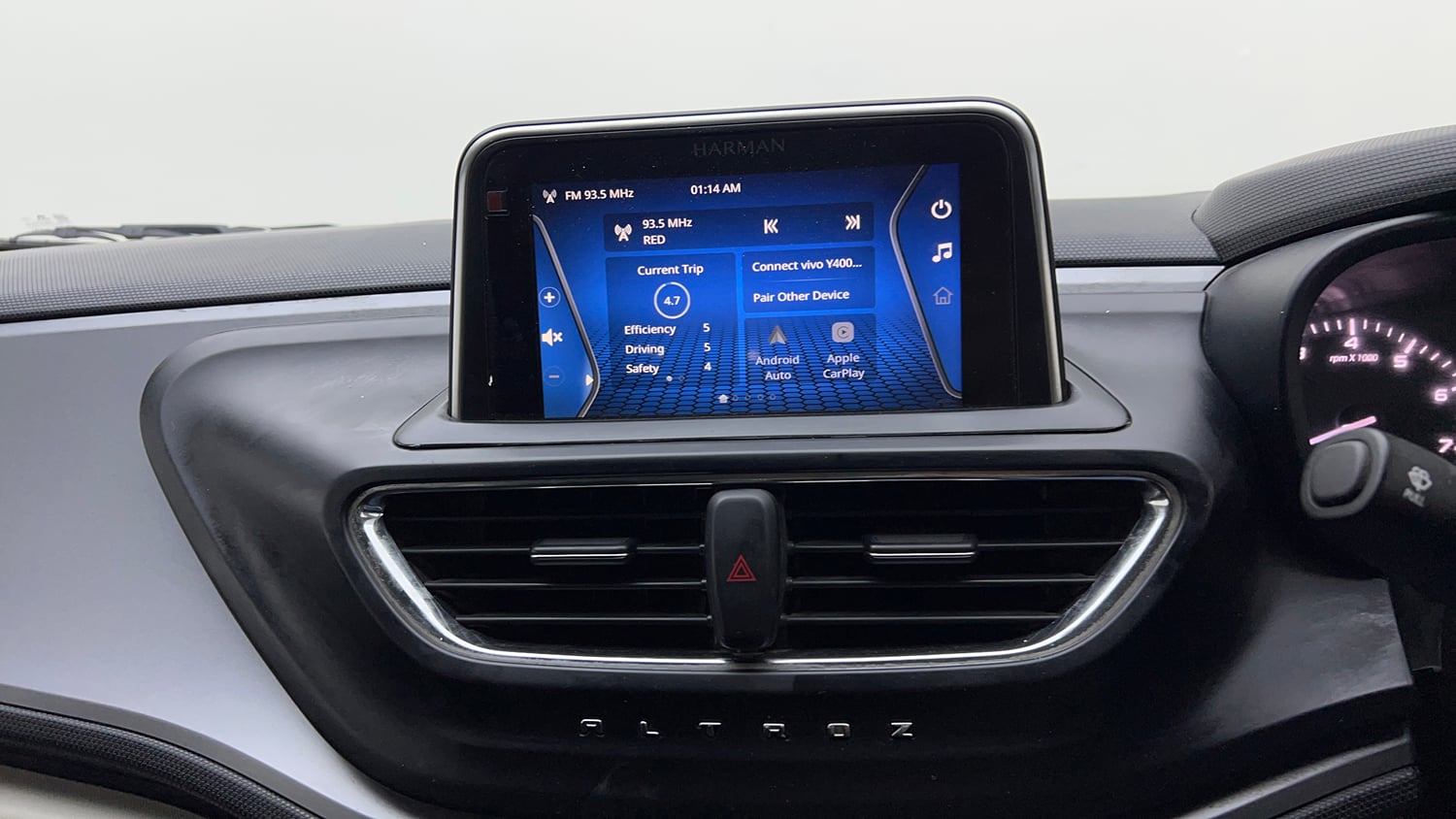 Used 2023 Tata Altroz XM Plus Petrol Petrol Manual top_features Touch screen infotainment system