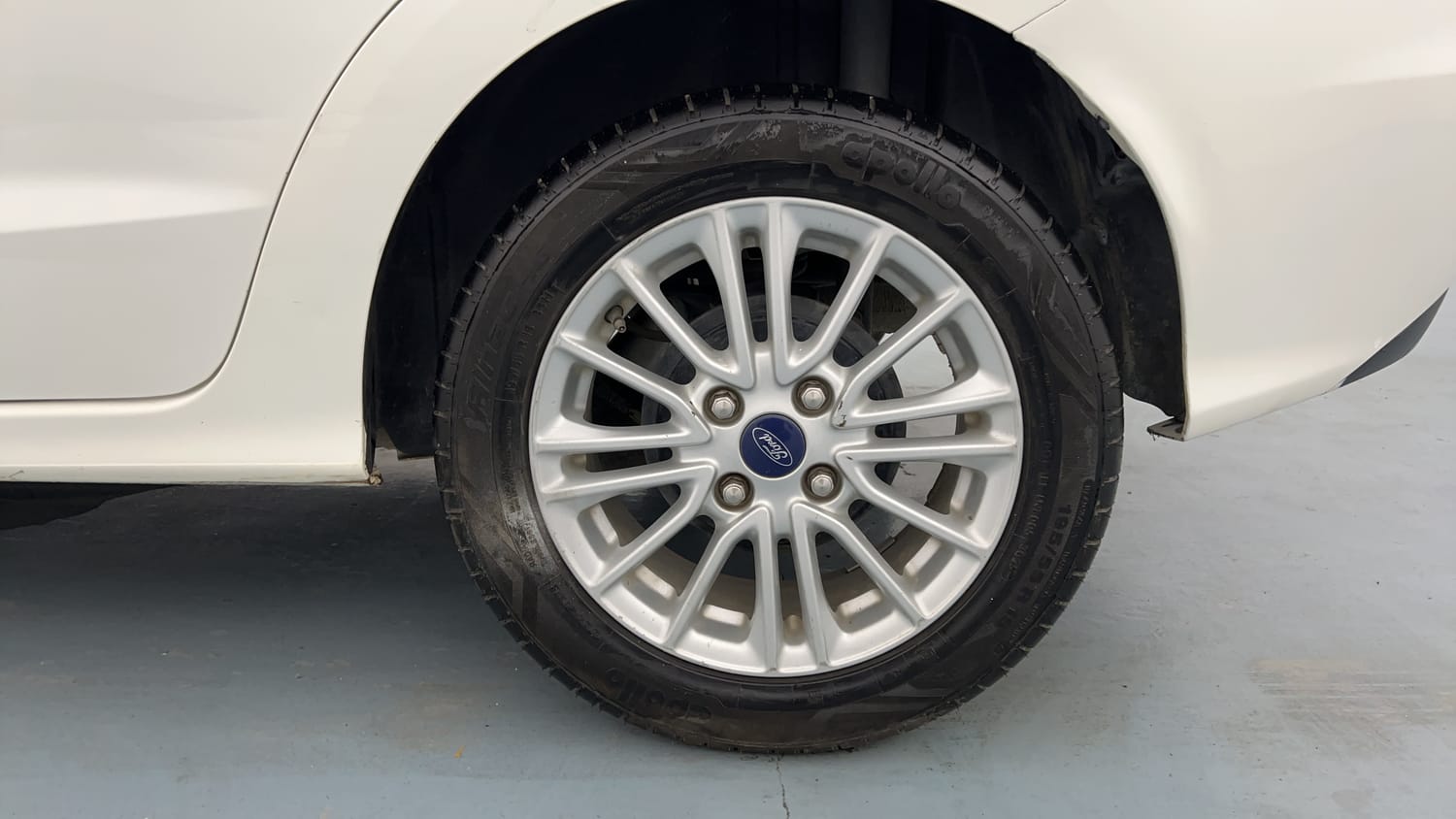 Used 2021 Ford Figo Aspire Titanium 1.2 Ti-VCT Petrol Manual tyres LEFT REAR TYRE RIM VIEW