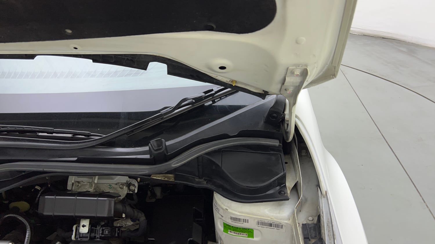Used 2023 Tata Altroz XM Plus Petrol Petrol Manual engine ENGINE LEFT SIDE HINGE & APRON VIEW