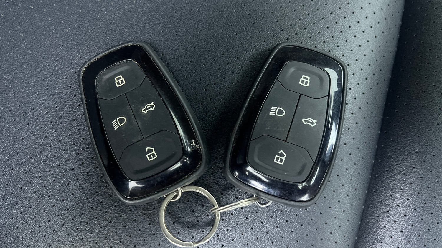 Used 2023 Tata Altroz XZ Plus Diesel Diesel Manual extra CAR KEY VIEW
