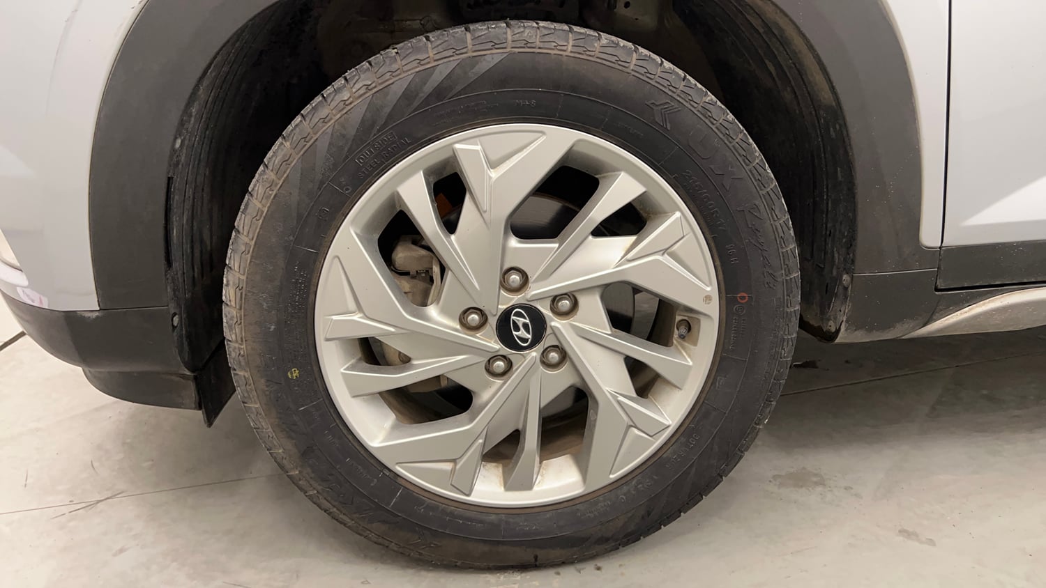 Used 2021 Hyundai Creta SX 1.5 Petrol Petrol Manual tyres LEFT FRONT TYRE RIM VIEW