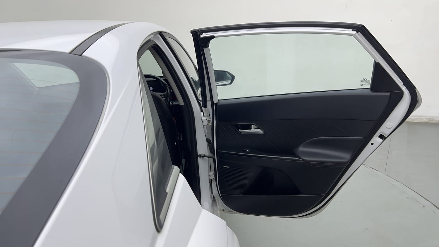 Used 2023 Hyundai Verna SX (O) 1.5 Turbo Petrol MT Petrol Manual interior RIGHT REAR DOOR OPEN VIEW