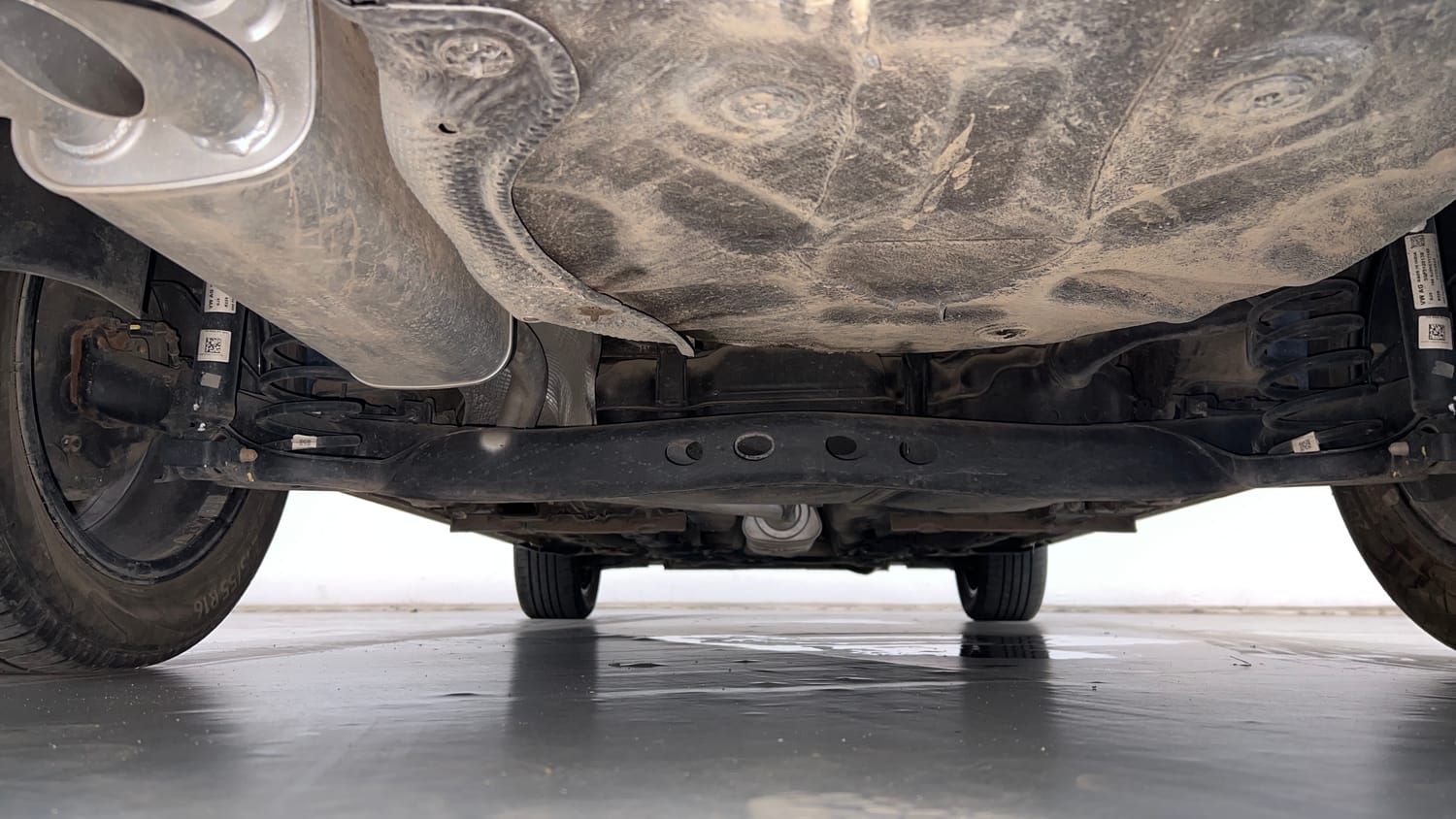 Used 2024 Skoda Slavia Style 1.5L TSI DSG Petrol Automatic extra REAR UNDERBODY VIEW (TAKEN FROM REAR)