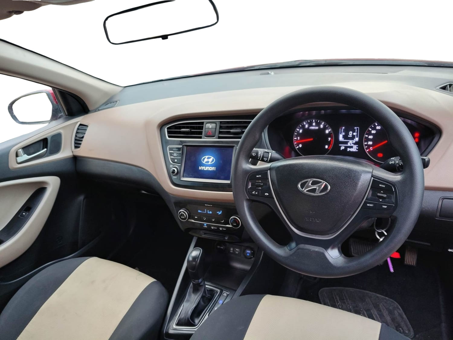 Used 2018 Hyundai Elite i20 Asta 1.2 AT Petrol Automatic interior DASHBOARD VIEW