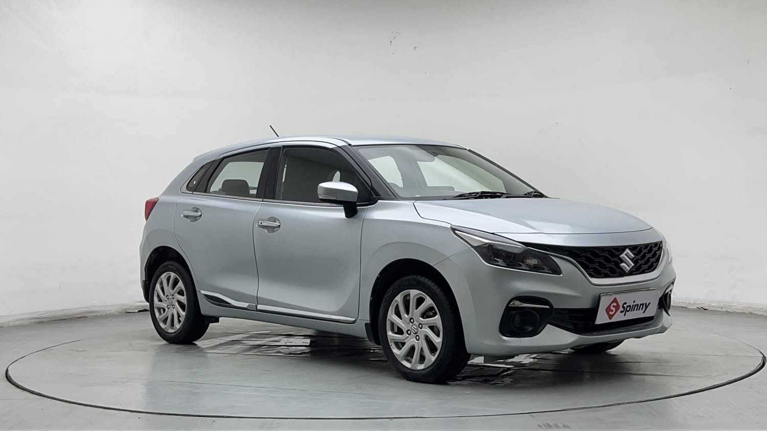Used 2022 Maruti Suzuki Baleno Zeta MT Petrol Manual exterior RIGHT FRONT CORNER VIEW