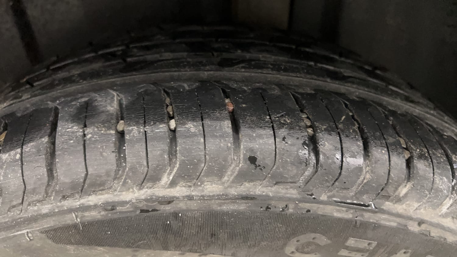 Used 2022 Skoda Slavia Style 1.0L TSI AT Petrol Automatic tyres LEFT REAR TYRE TREAD VIEW