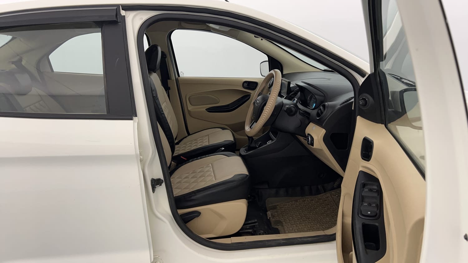 Used 2021 Ford Figo Aspire Titanium 1.2 Ti-VCT Petrol Manual interior RIGHT SIDE FRONT DOOR CABIN VIEW
