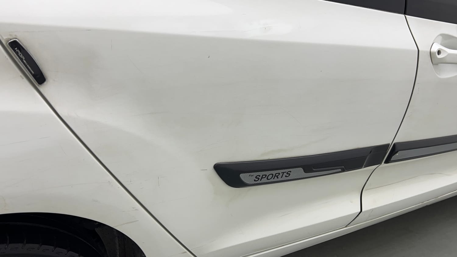 Used 2023 Tata Altroz XM Plus Petrol Petrol Manual dents MINOR DENT