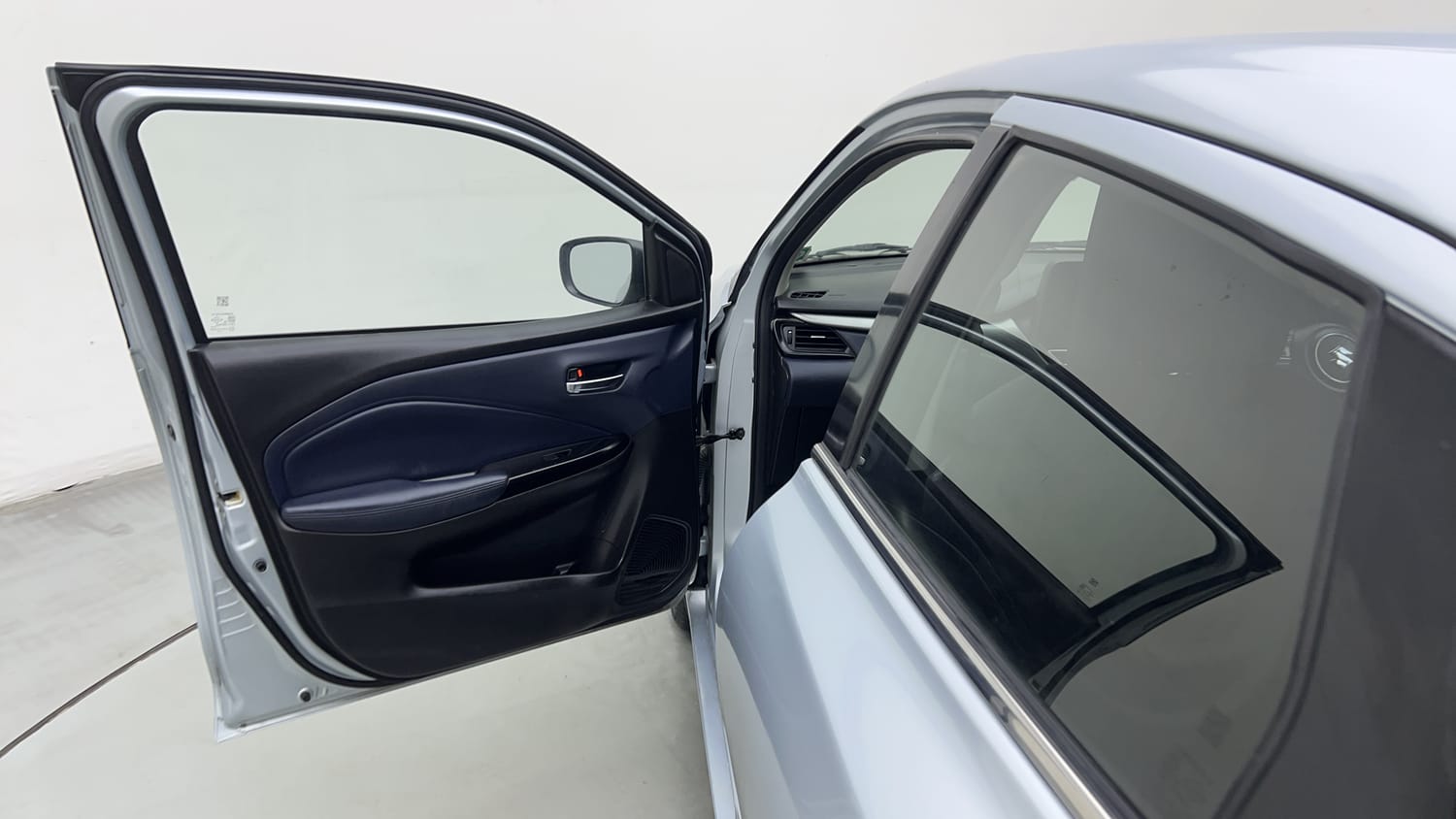 Used 2022 Maruti Suzuki Baleno Zeta MT Petrol Manual interior LEFT FRONT DOOR OPEN VIEW
