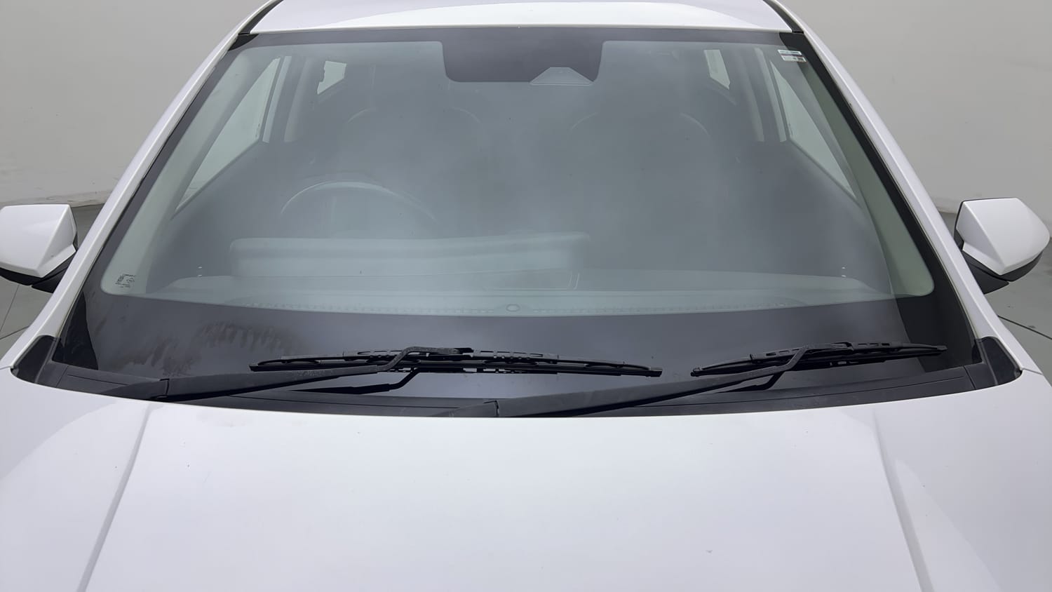Used 2023 Hyundai Verna SX (O) 1.5 Turbo Petrol MT Petrol Manual exterior FRONT WINDSHIELD VIEW