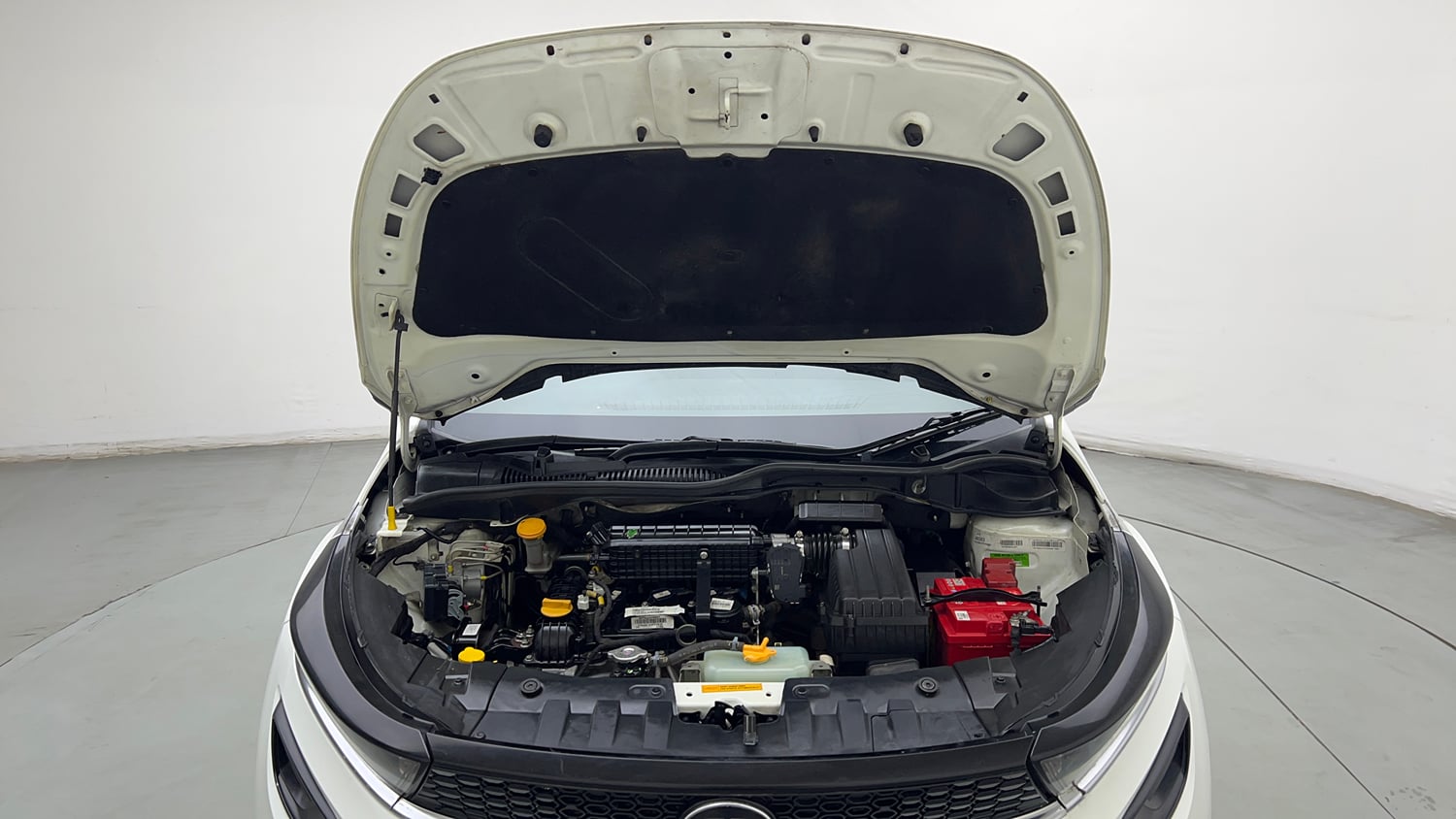Used 2023 Tata Altroz XM Plus Petrol Petrol Manual engine ENGINE & BONNET OPEN FRONT VIEW