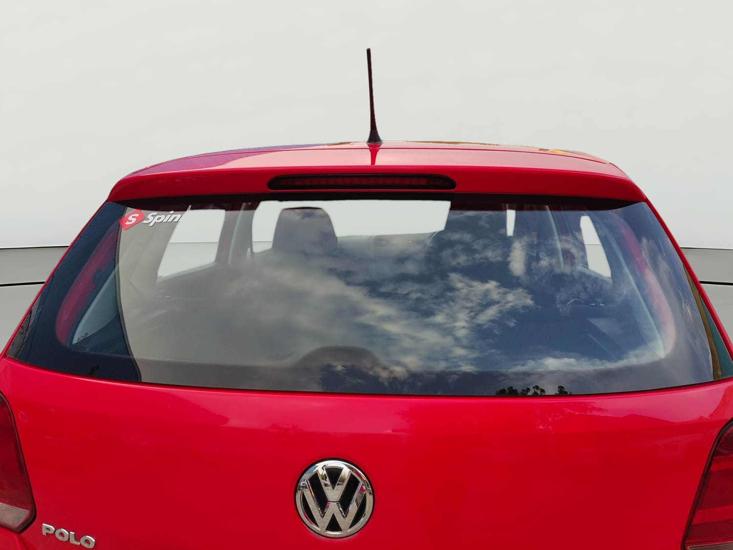 Used 2019 Volkswagen Polo Trendline 1.0L (P) Petrol Manual exterior BACK WINDSHIELD VIEW