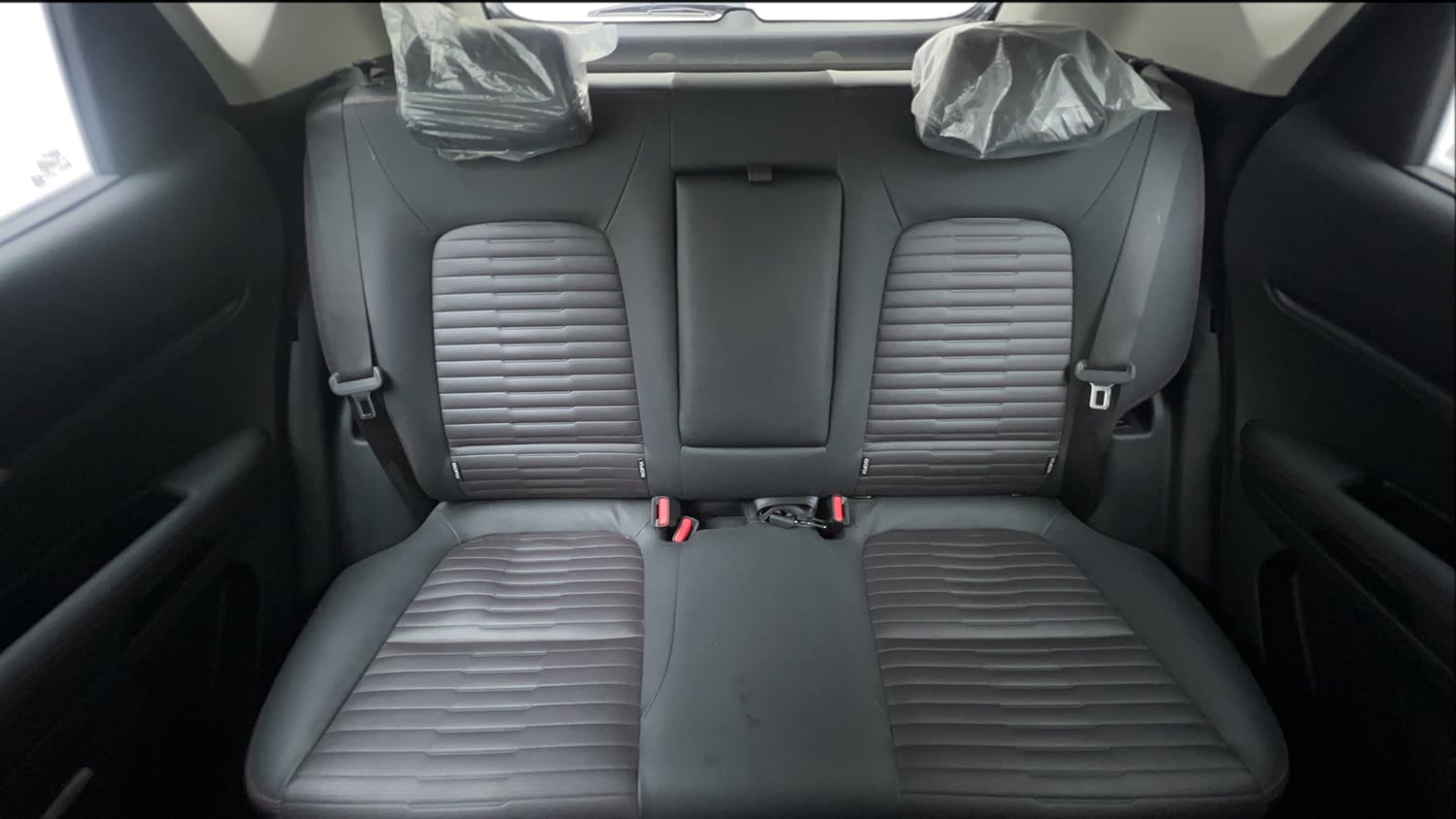 Used 2022 Kia Sonet GTX Plus 1.0 DCT Petrol Automatic interior REAR SEAT CONDITION VIEW