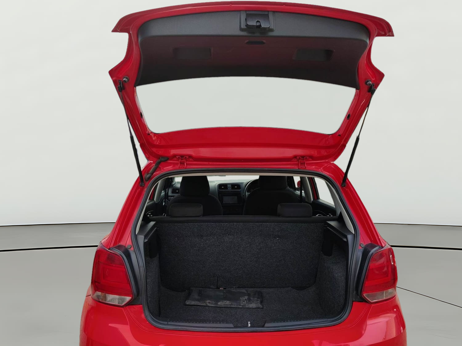 Used 2019 Volkswagen Polo Trendline 1.0L (P) Petrol Manual interior DICKY DOOR OPEN VIEW