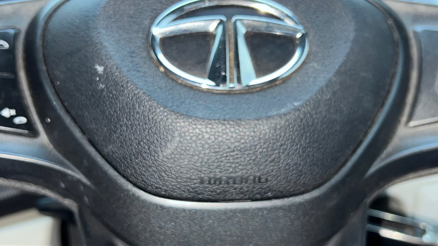 Used 2023 Tata Altroz XM Plus Petrol Petrol Manual top_features Airbags