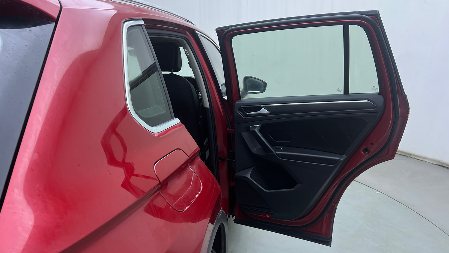 Used 2022 Volkswagen Tiguan Elegance 2.0 TSI DSG Petrol Automatic interior RIGHT REAR DOOR OPEN VIEW