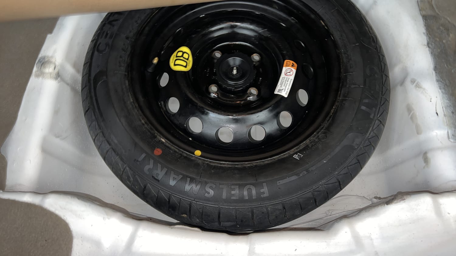 Used 2021 Ford Figo Aspire Titanium 1.2 Ti-VCT Petrol Manual tyres SPARE TYRE VIEW