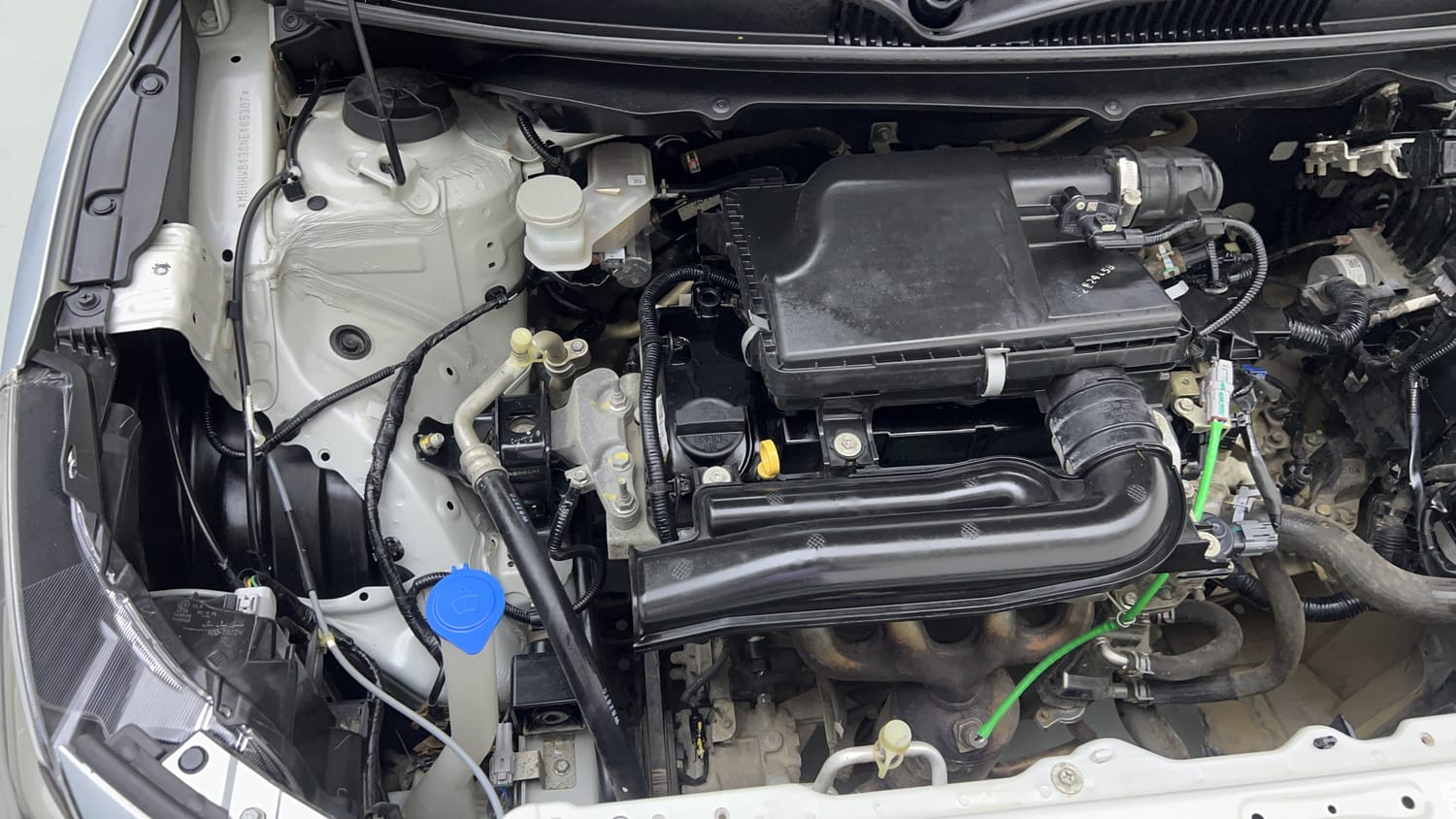 Used 2022 Maruti Suzuki Baleno Zeta MT Petrol Manual engine ENGINE RIGHT SIDE VIEW