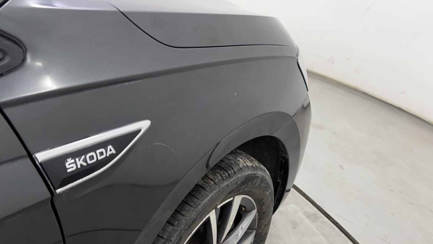 Used 2022 Skoda Slavia Style 1.0L TSI AT Petrol Automatic dents MINOR SCRATCH