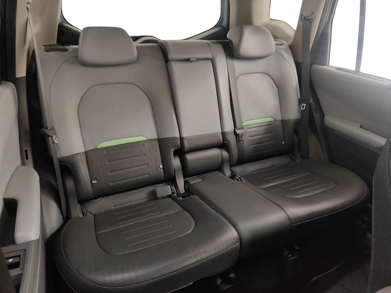 Used 2025 Kia Syros HTX 1.0 Turbo 6MT Petrol Manual interior REAR SEAT CONDITION VIEW