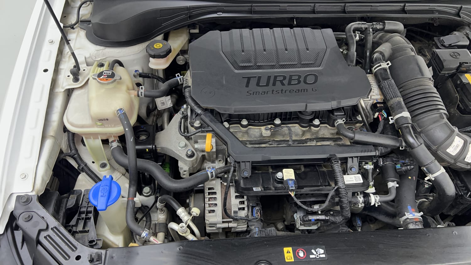 Used 2023 Hyundai Verna SX (O) 1.5 Turbo Petrol MT Petrol Manual engine ENGINE RIGHT SIDE VIEW