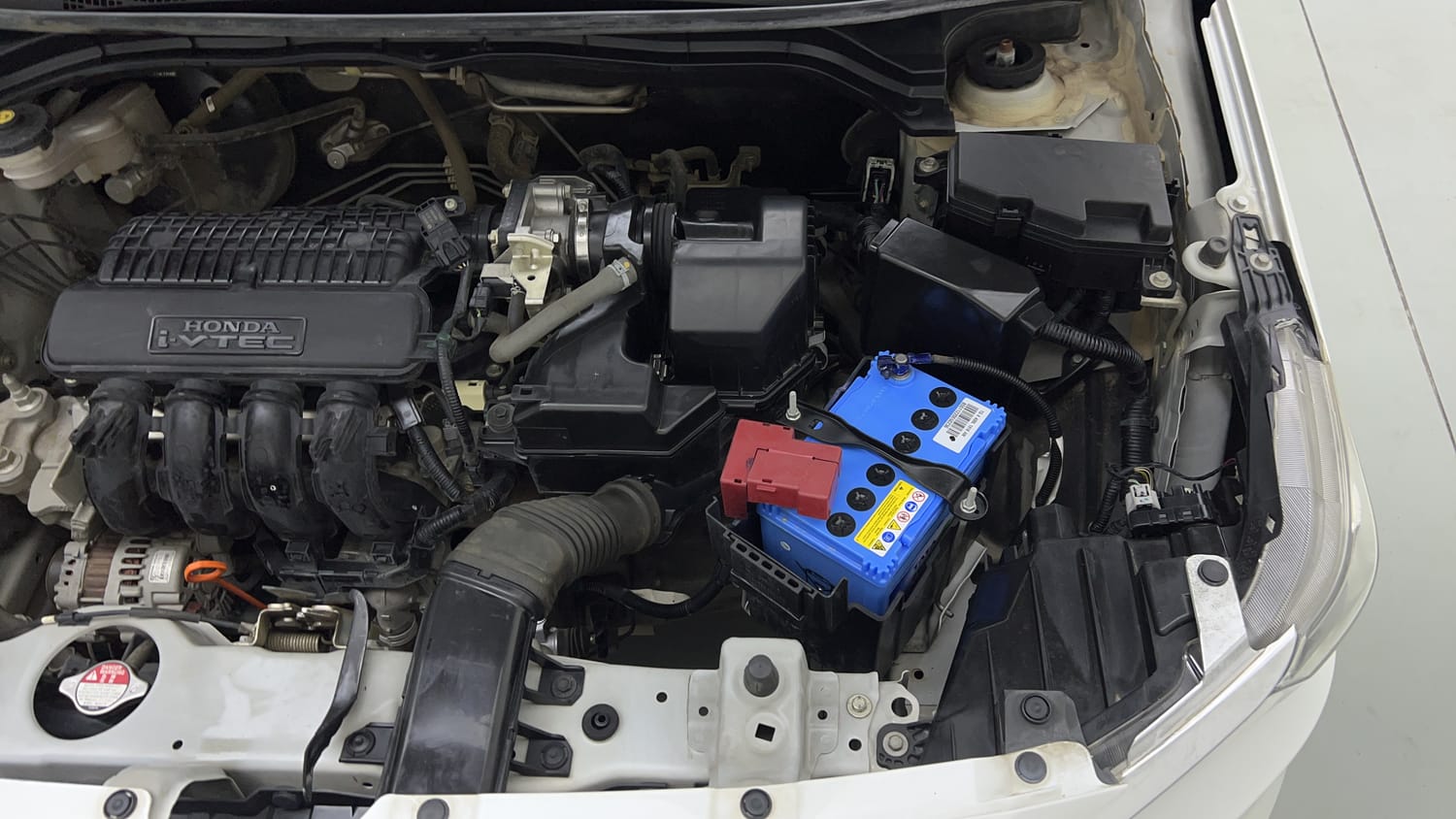 Used 2024 Honda Amaze VX 1.2 Petrol MT Petrol Manual engine ENGINE LEFT SIDE VIEW