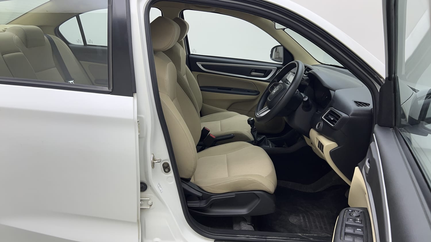 Used 2024 Honda Amaze VX 1.2 Petrol MT Petrol Manual interior RIGHT SIDE FRONT DOOR CABIN VIEW