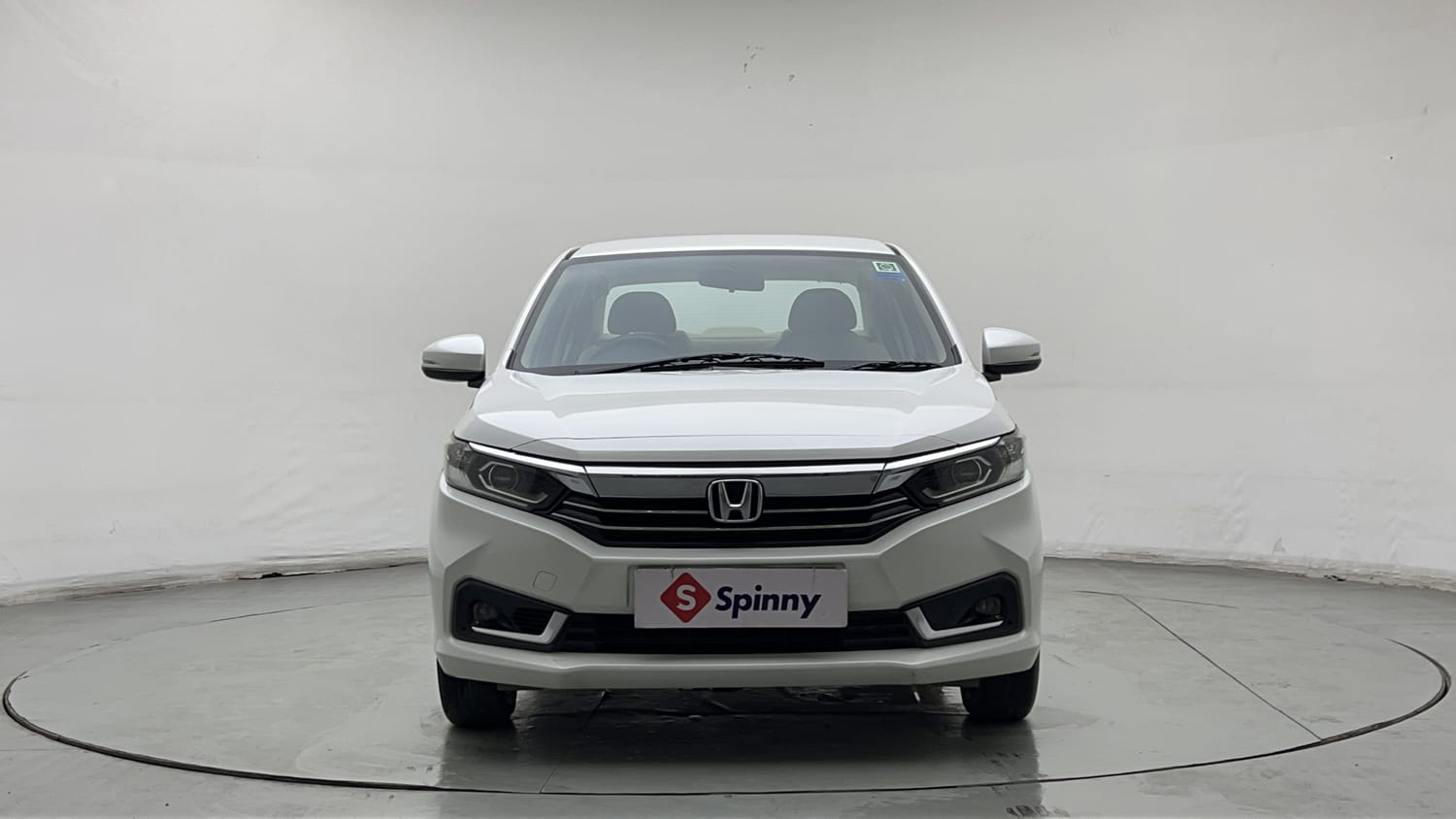 Used 2024 Honda Amaze VX 1.2 Petrol MT Petrol Manual exterior FRONT VIEW