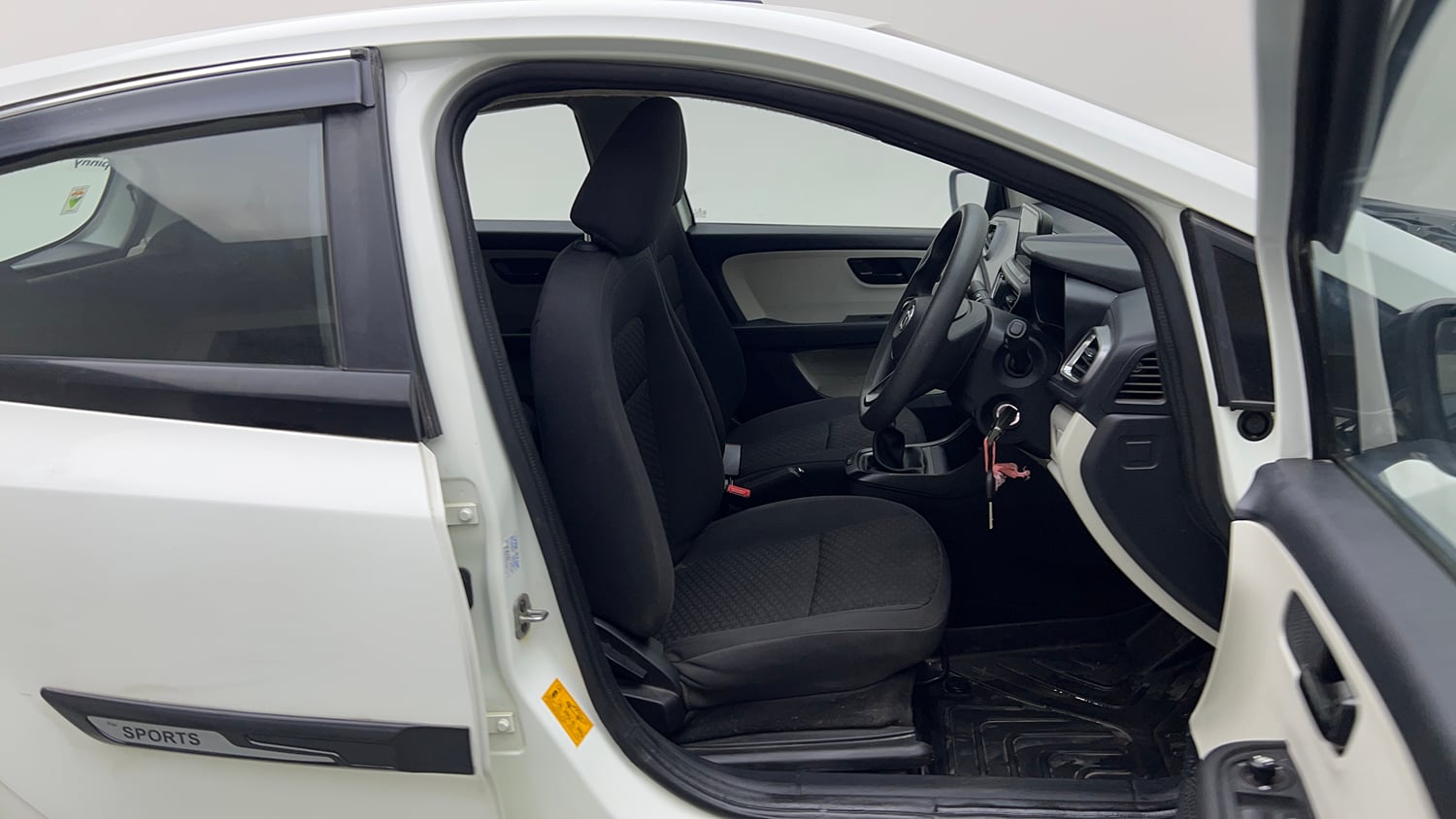 Used 2023 Tata Altroz XM Plus Petrol Petrol Manual interior RIGHT SIDE FRONT DOOR CABIN VIEW