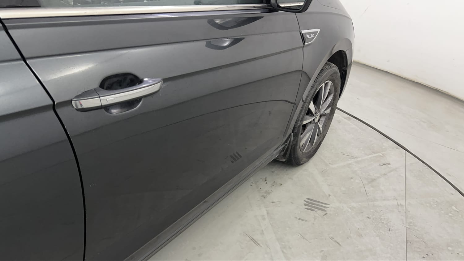Used 2022 Skoda Slavia Style 1.0L TSI AT Petrol Automatic dents MINOR SCRATCH
