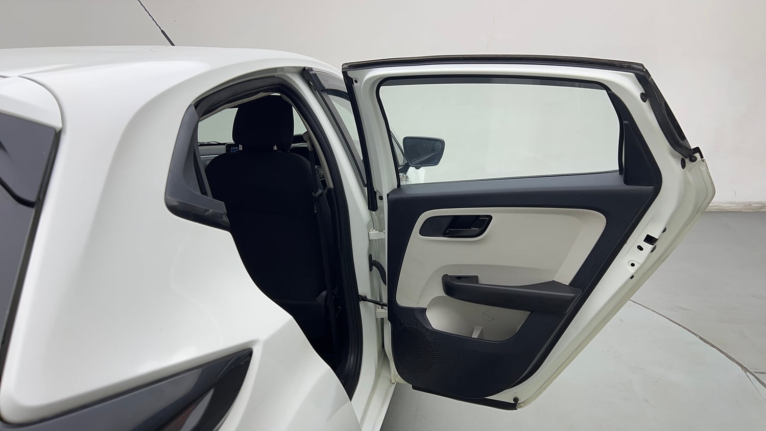 Used 2023 Tata Altroz XM Plus Petrol Petrol Manual interior RIGHT REAR DOOR OPEN VIEW