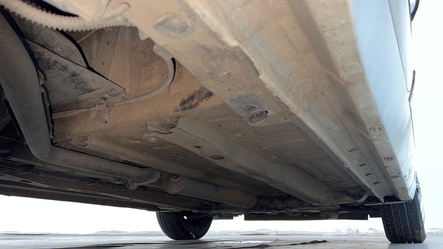Used 2023 Tata Altroz XM Plus Petrol Petrol Manual extra REAR RIGHT UNDERBODY VIEW