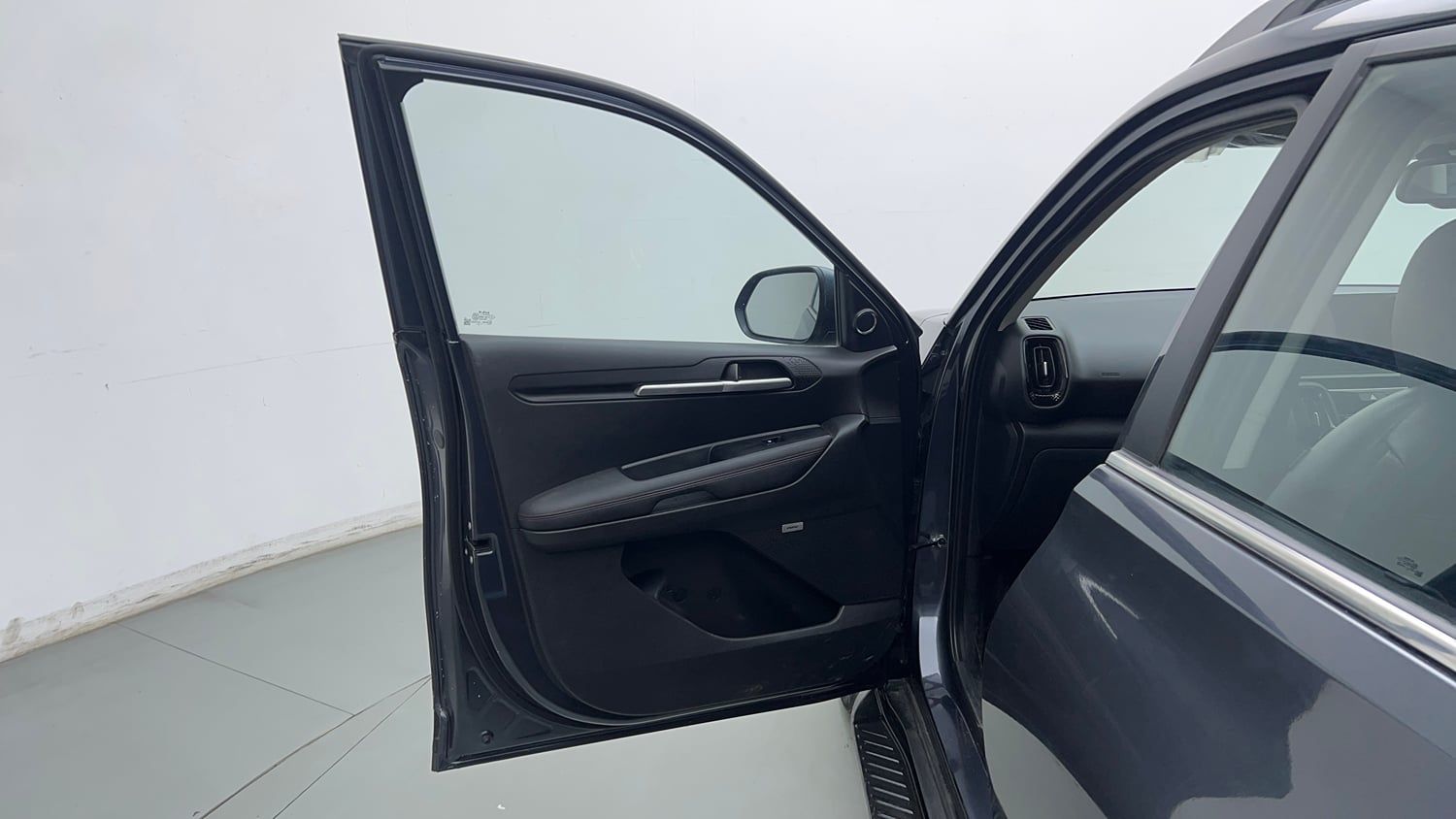 Used 2022 Kia Sonet GTX Plus 1.0 DCT Petrol Automatic interior LEFT FRONT DOOR OPEN VIEW