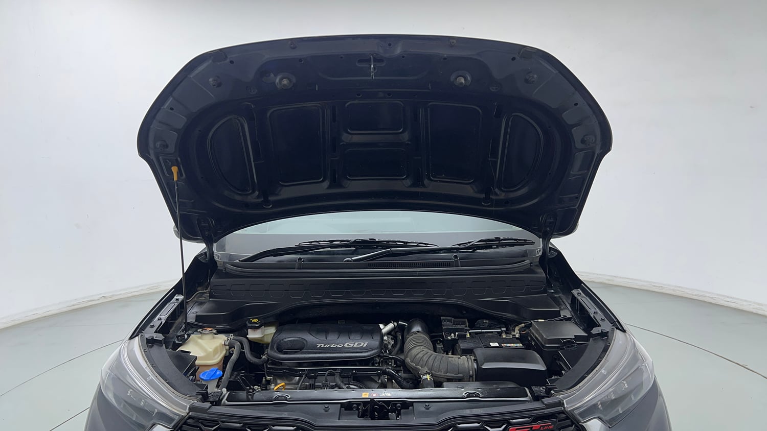 Used 2022 Kia Sonet GTX Plus 1.0 DCT Petrol Automatic engine ENGINE & BONNET OPEN FRONT VIEW