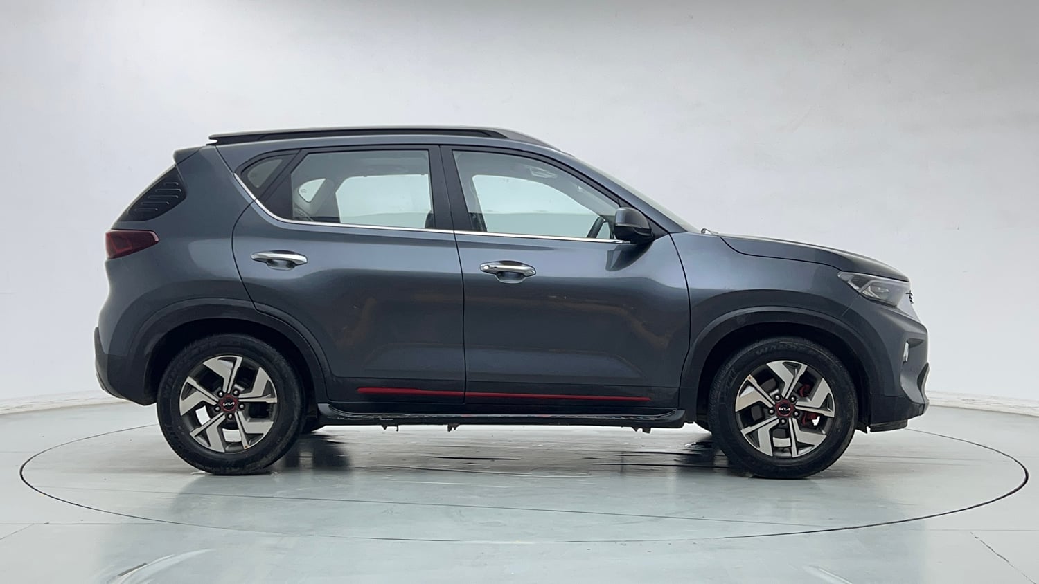 Used 2022 Kia Sonet GTX Plus 1.0 DCT Petrol Automatic exterior RIGHT SIDE VIEW