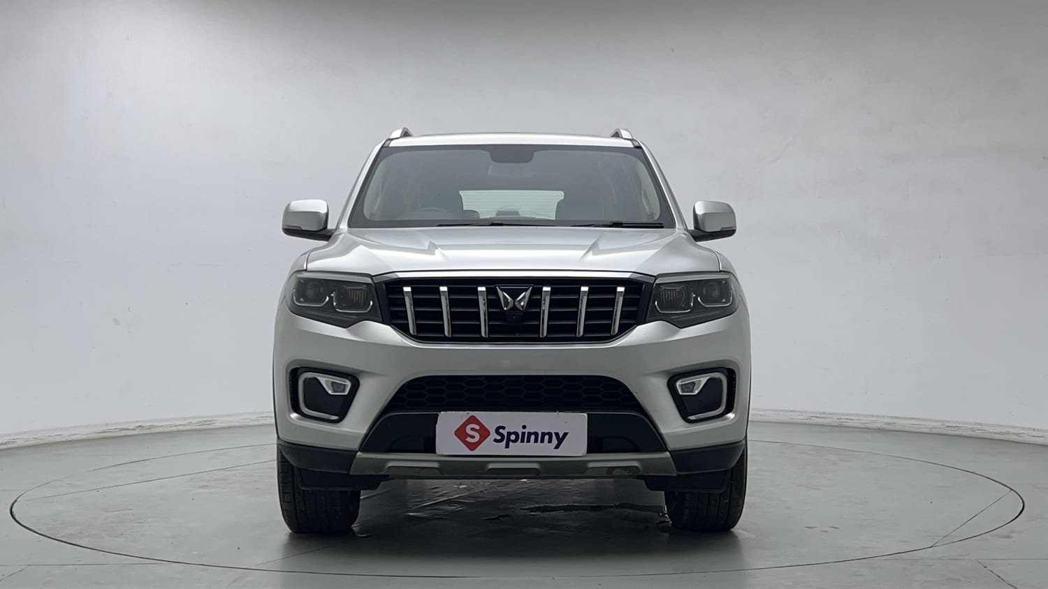 Used 2022 Mahindra Scorpio N Z8 L Diesel AT 4WD 7 STR Diesel Automatic exterior FRONT VIEW