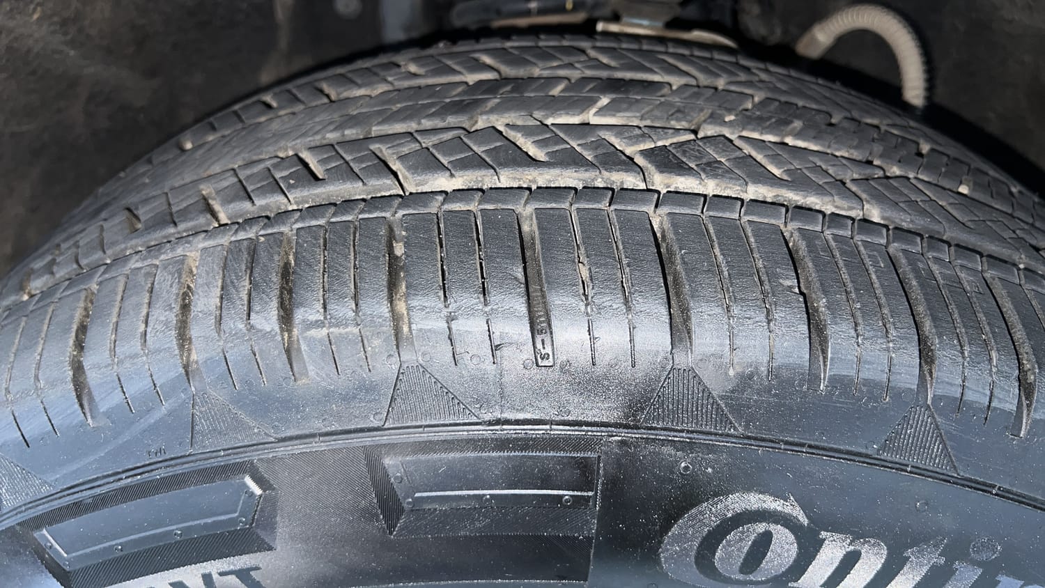 Used 2022 Mahindra Scorpio N Z8 L Diesel AT 4WD 7 STR Diesel Automatic tyres LEFT FRONT TYRE TREAD VIEW