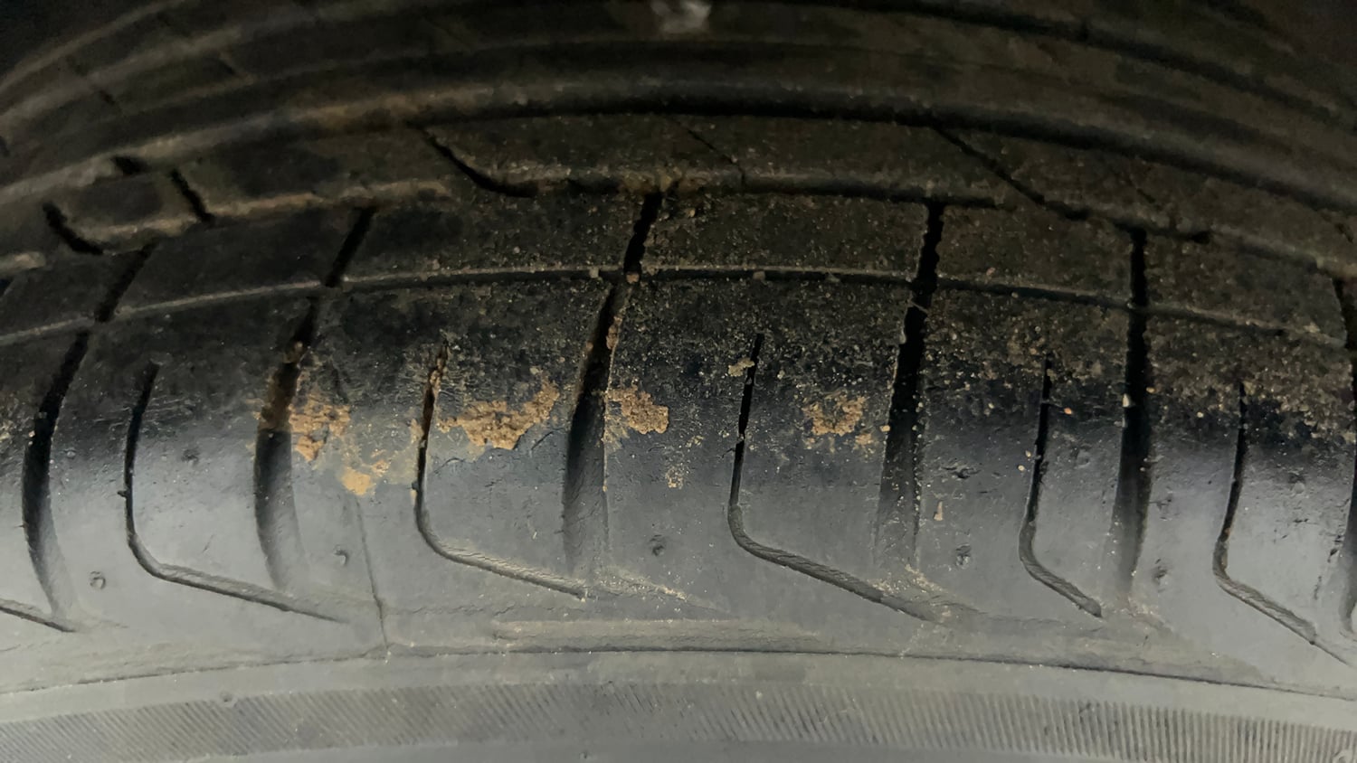 Used 2023 Tata Nexon XZA Plus (S) Petrol Automatic tyres RIGHT REAR TYRE TREAD VIEW