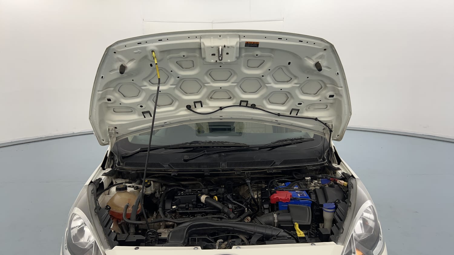 Used 2021 Ford Figo Aspire Titanium 1.2 Ti-VCT Petrol Manual engine ENGINE & BONNET OPEN FRONT VIEW