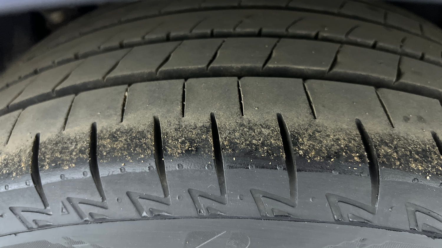 Used 2023 Lexus ES 300h Luxury Hybrid Automatic tyres LEFT REAR TYRE TREAD VIEW