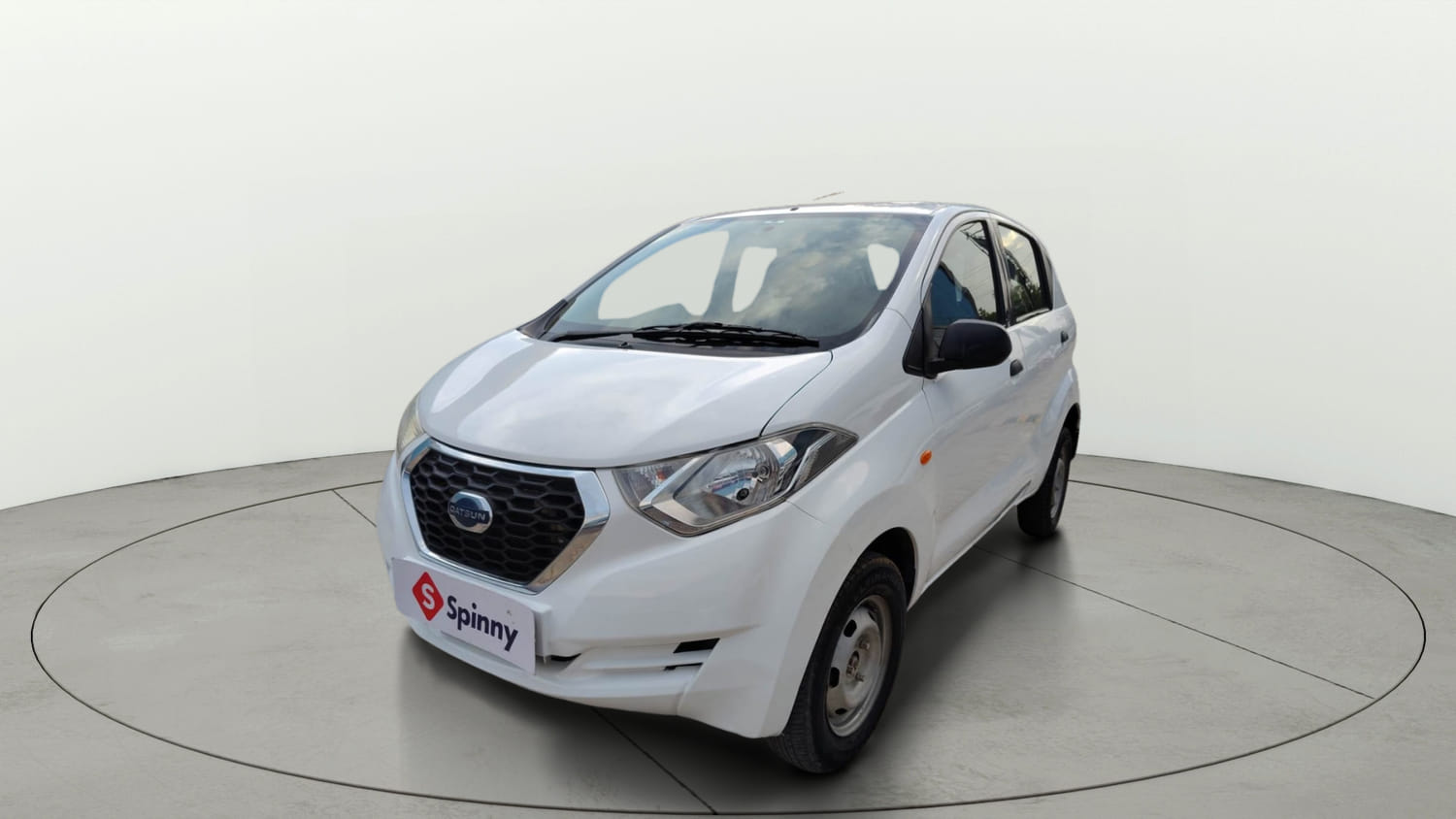 Used 2020 Datsun Redi-GO A Petrol Manual exterior LEFT FRONT CORNER VIEW