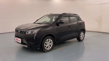Used 2022 Mahindra XUV 300 W8 1.2 Petrol Petrol Manual Image