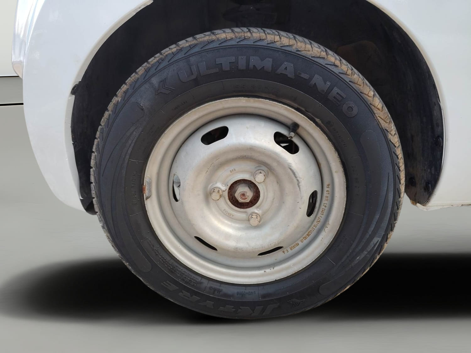 Used 2020 Datsun Redi-GO A Petrol Manual tyres LEFT FRONT TYRE RIM VIEW