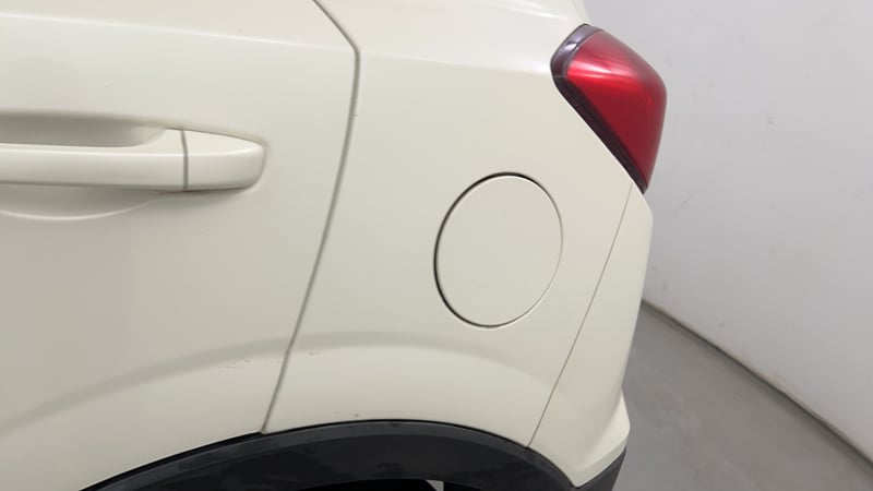 Used 2022 Mahindra XUV 300 W8 (O) 1.5 Diesel AMT Diesel Automatic dents MINOR SCRATCH