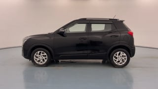 Used 2022 Mahindra XUV 300 W8 1.2 Petrol Petrol Manual exterior LEFT SIDE VIEW