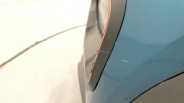 minor_scratch_0