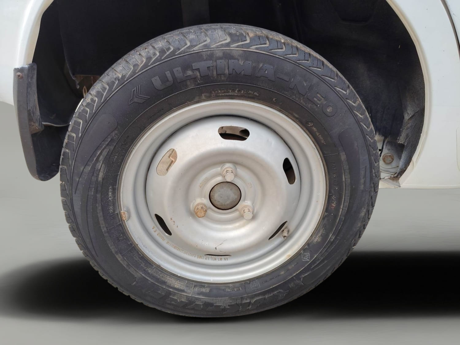 Used 2020 Datsun Redi-GO A Petrol Manual tyres RIGHT REAR TYRE RIM VIEW