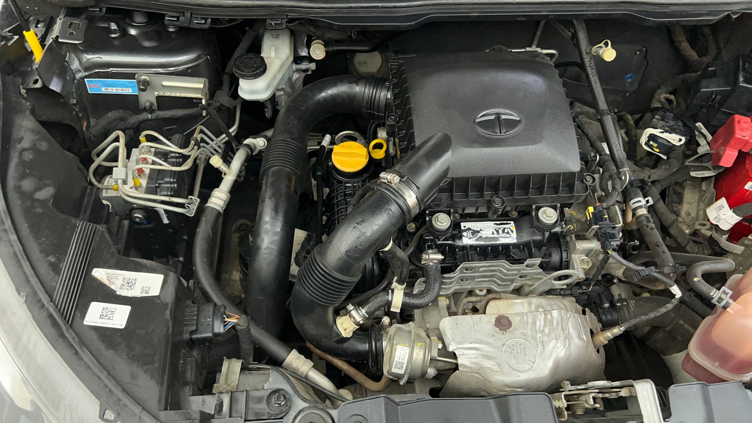 Used 2020 Tata Nexon XMA Petrol Petrol Automatic engine ENGINE RIGHT SIDE VIEW